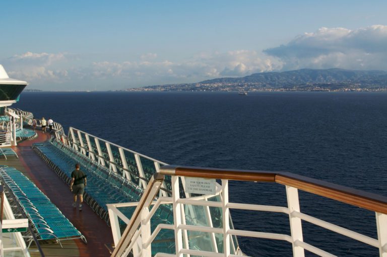 What’s An Easy Way to Remember Port and Starboard On A Cruise?