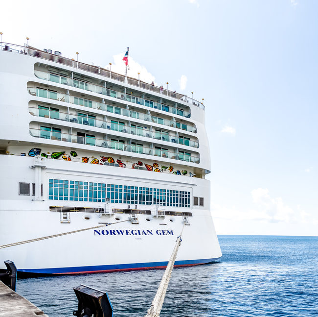 What is an aft facing balcony | photo of rear view of Norwegian Gem