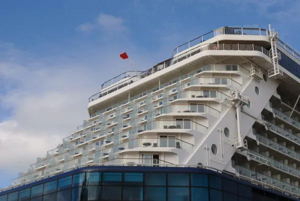 What is an aft facing balcony | photo of Aft of a cruise ship with balconies of staterooms.