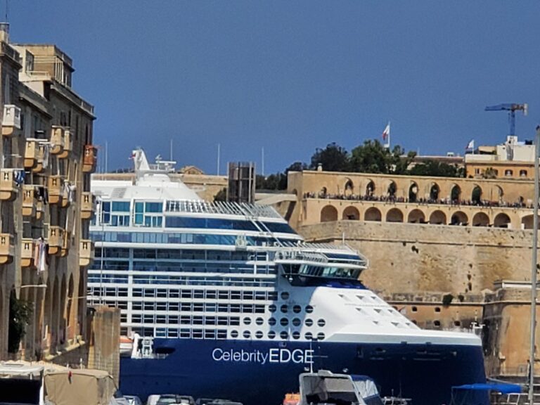 Why Do Cruise Ships Float When They’re Actually Really Massive?