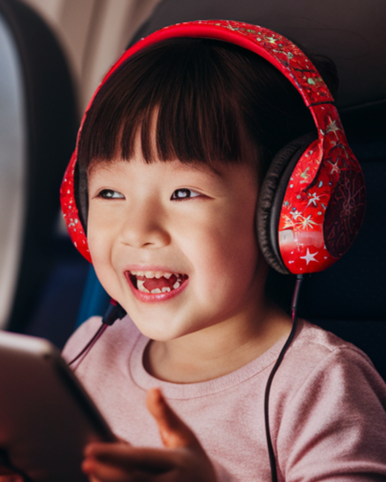 Best Headphones for Toddlers on a Plane