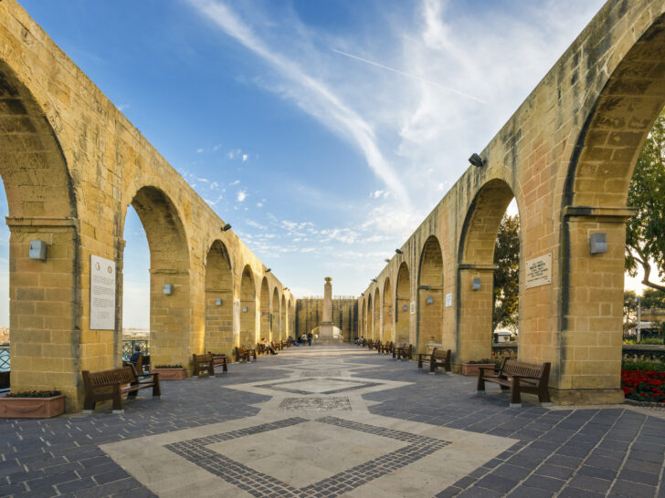 Photo of arches in Upper Barrakka Gardens, in Valletta.