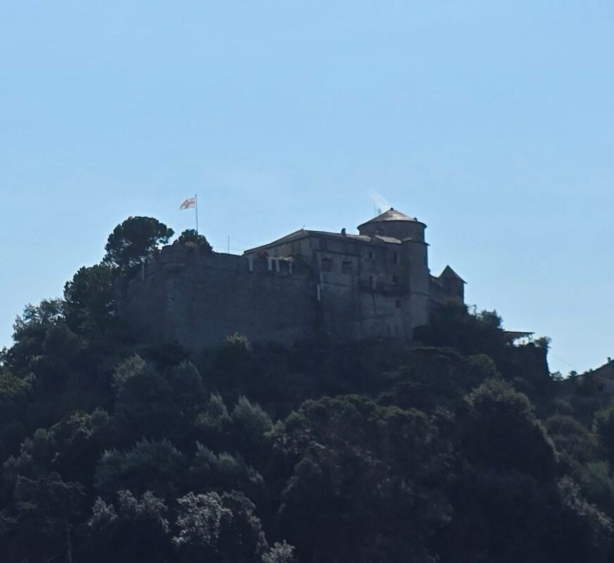 Hilltop view of Castello Brown, one of Portofino’s top attractions for panoramic scenery.